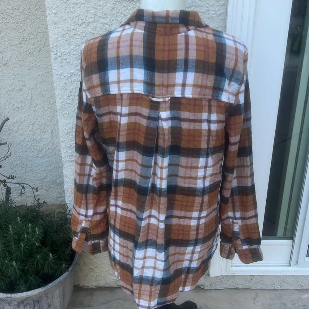 American Eagle AHH -AMAZINGLY Soft Boyfriend Fit Tan Plaid Flannel Womens Size L - Picture 4 of 6
